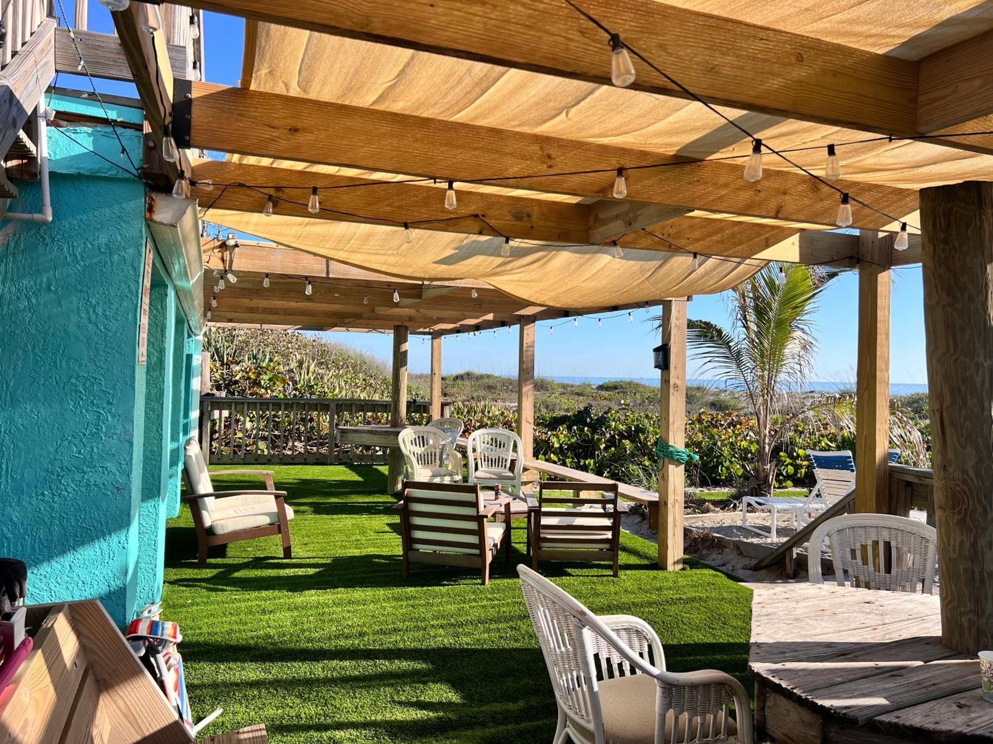 Anthony'S On The Beach Cocoa Beach Exterior foto